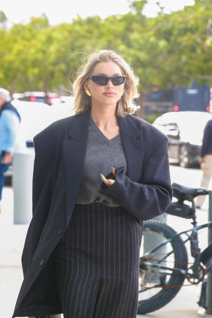 Razbarušena elegancija: Frizure koje su apsolutni hit ovog proleća, brišu godine s lica