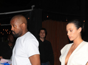 Pratila ga je u stopu, a sad "isparila" sa lica zemlje: Sve su jače glasine da Kanjeu i Bjanki više ne cvetaju ruže