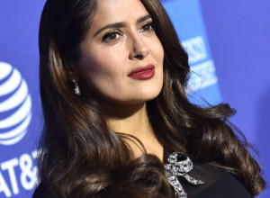 Pristojno istakla svoje obline: Salma Hajek obukla haljinu koja sakriva nedostatke i odlično stoji punijim damama!