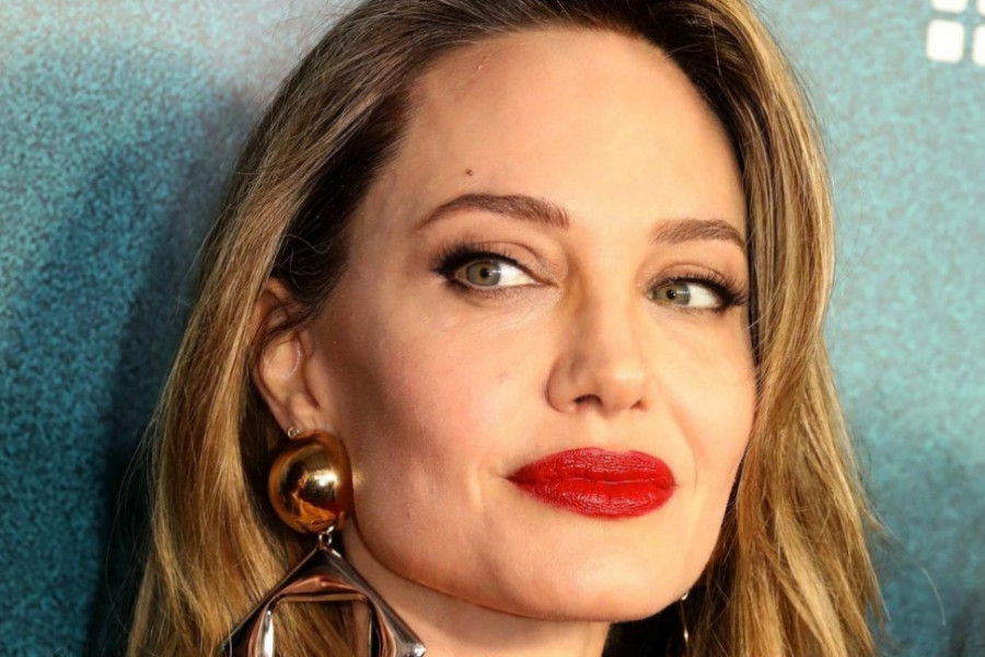 Anđelina pokazala novu tetovažu: Boginja lepote iznenadila publiku na premijeri ovim detaljem, evo gde se nalazi