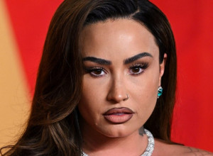 Lepa kao lutka: Pevačica Demi Lovato pokazala divnu novu frizuru, žene odmah pojurile do salona