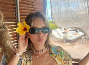 Kupaći kostim koji će biti glavni hit ovog leta: Sidni Svini diktira trendove, u njemu ćete izgledati kao boginja