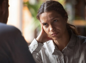 Treba mu žena koja zna kad da prestane da jede: Izvređao je tokom dejta, devojka je ostala zapanjena onim što je čula
