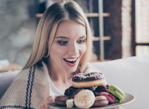 Osećate se tromo i često se neraspoloženi: Nutricionista otkrila koji su to znaci da konzumirate previše šećera