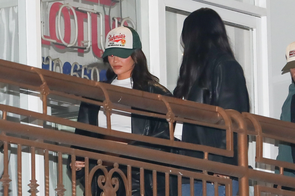 Više se ne krije iza široke odeće: Kajli Džener raskrinkana, ovo je prava istina o trudnoći