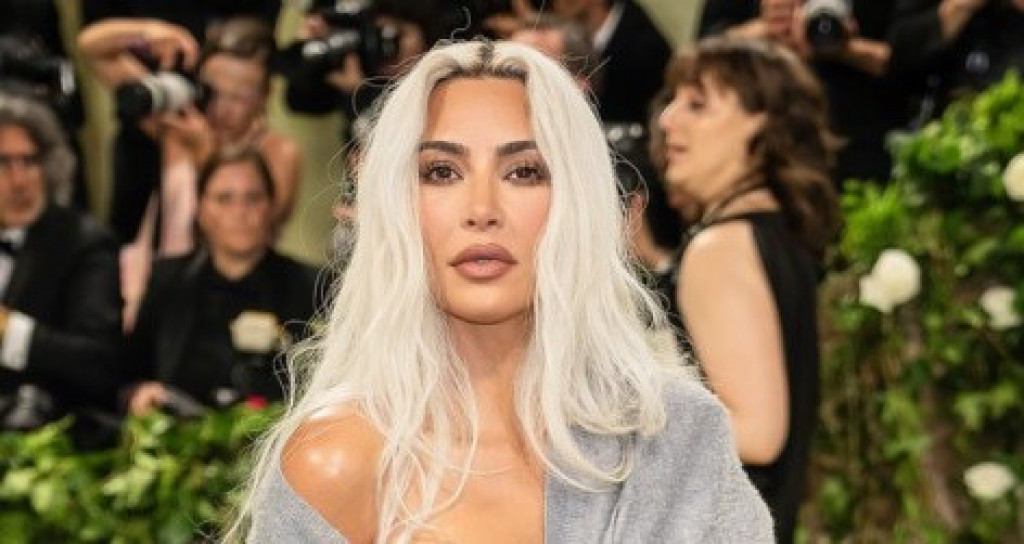 Doktori upozoravaju: Autfit koji je nosila Kim Kardašijan je opasan po zdravlje, najviše utiče na ovaj deo tela