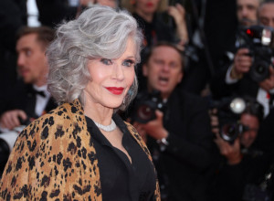 Žene joj zavide: Džejn Fonda izgleda kao devojčica u devetoj deceniji, očarala fanove na Kanskom festivalu
