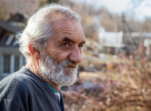 Doživeo je 104 godine, a ovo je njegova tajna za dug i srećan život: Ovo povrće i voće obavezno jedite