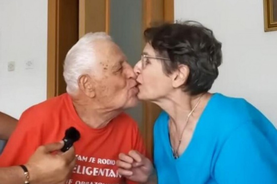 "Nisam pošla za njega zbog penzije": Punih mu je 90, a oženio 23 godine mlađu, penzioner bio sa 600 žena, ovo mu je 5. brak