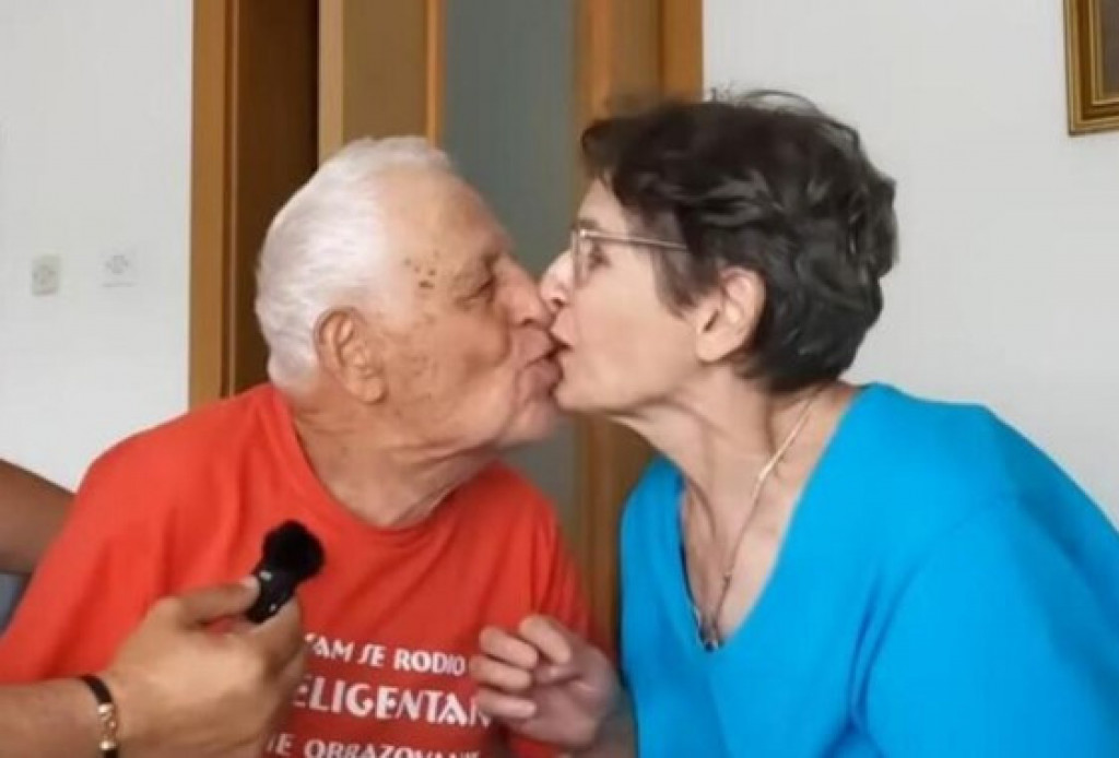 "Nisam pošla za njega zbog penzije": Punih mu je 90, a oženio 23 godine mlađu, penzioner bio sa 600 žena, ovo mu je 5. brak