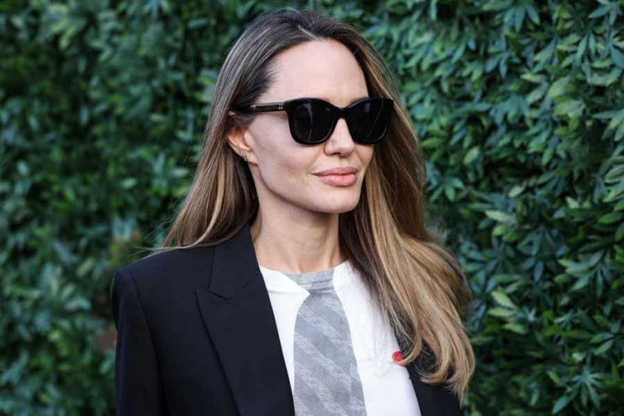 Jedini biološki sin Anđeline Džoli i Breda Pita konačno viđen u javnosti, isti majka? Uslikan dok se vraćao sa treninga, nije obraćao pažnju na fotografe