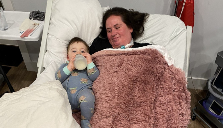 Dana je skočila u bazen: Probudila se u bolnici potpuno paralizovana, evo koju kobnu grešku je napravila