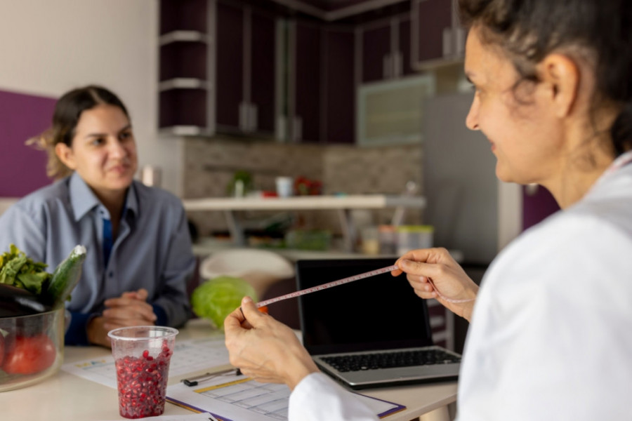 Dr Slavinski otkriva: Ko jede po ovom redosledu ne može da se ugoji