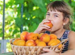 Ko ne sme da jede kajsije? Ukusne su, ali ljudi koji imaju ovu bolest treba da ih izbegavaju