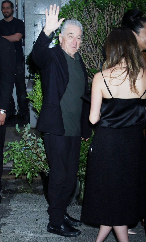 Bio oženjen kad je sreo: Svi su gledali u Roberta De Nira (80) i njegovu 35 godina mlađu ženu s kojom ima bebu