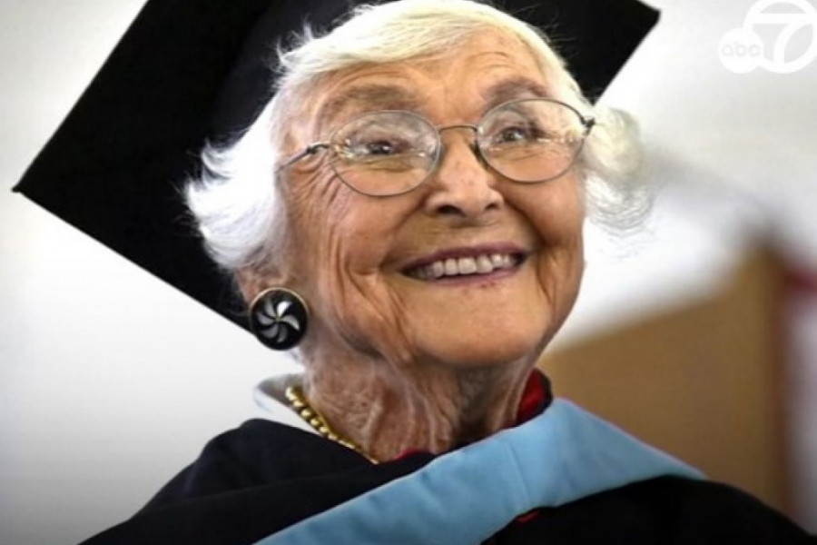 Diplomu čekala od Drugog svetskog rata: Baka Virdžinija (105) postala magistar nakon 83 godine