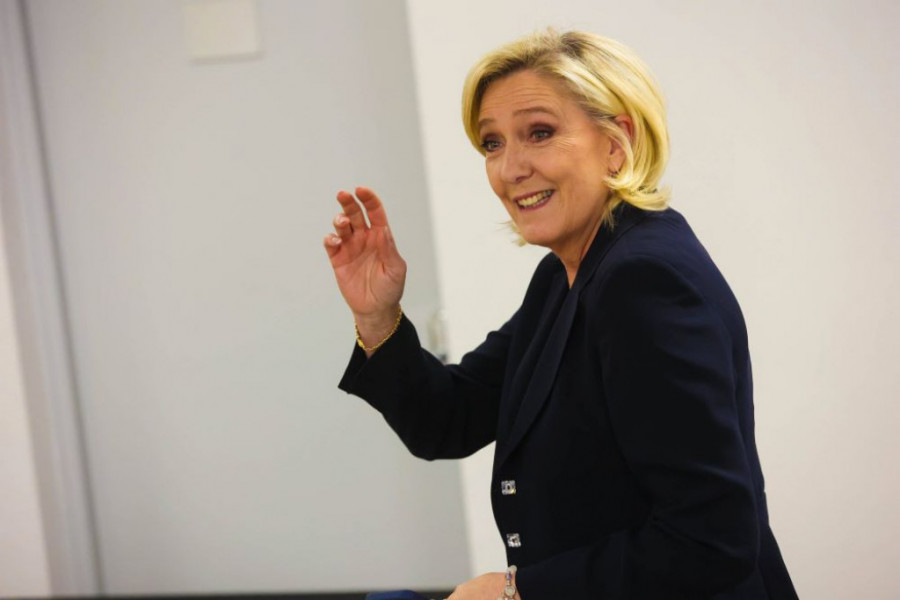 Preživela je teške traume, a onda se obračunala sa ocem: Ko je Marin le Pen, najutucajnija žena u Francuskoj?