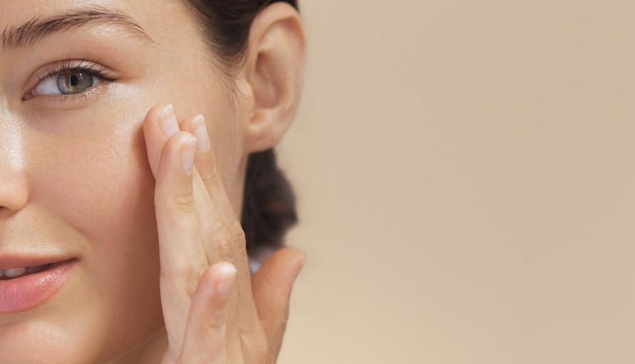 Lice će vam izgledati kao porcelan : Kako na lak i brz način pripremiti kožu za šminkanje?