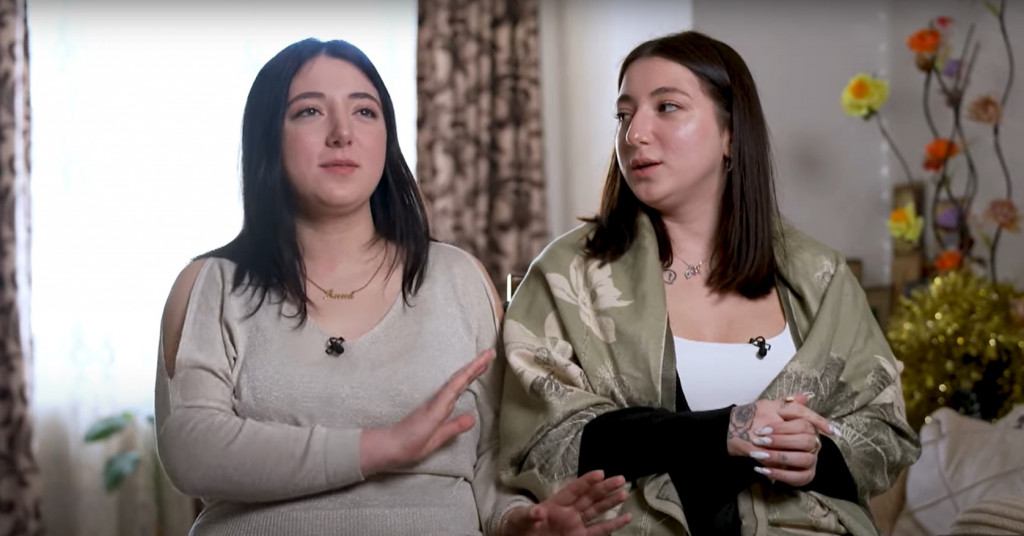 Kad sudbina umeša prste: Elena je na internetu videla devojku koja liči na nju, a onda je saznala šokantnu istinu!