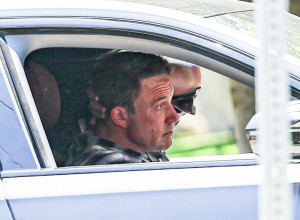 Ben Aflek uhvaćen sa drugom ženom: "Pao flert" nasred ulice, zbog ovog prizora Džej Lo će iskipeti od ljubomore