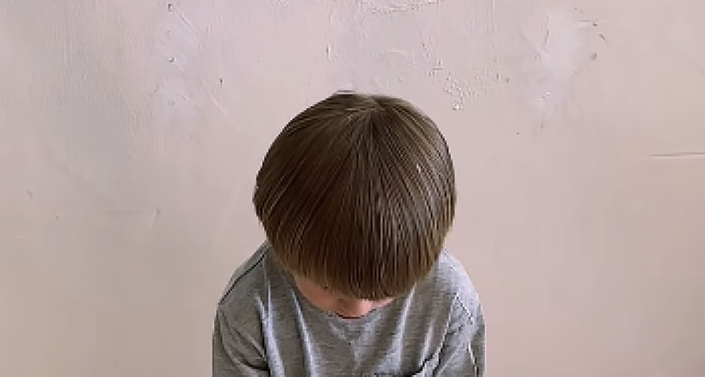 Dečak ima samo 2 godine, a slika kao Pikaso: Od umetnosti zarađuje ozbiljne pare, ali jednu sliku nikada neće prodati