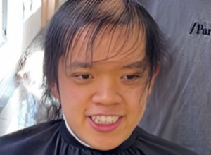 Transformacija koja je oduševila pola miliona ljudi:  Mesecima nije bio kod frizera, a sada iz salona izašao kao drugi čovek