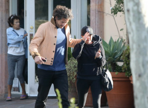 "Bila je na samrti, a on nije imao ni mrvicu ljudskosti":  Evo šta je bivši Šenon Doerti uradio na dan njene smrti