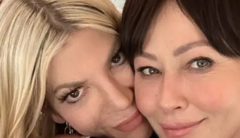 "Ja sam bila šefova ćerka, a ona velika zvezda": Glumica se oprostila od Šenon Doerti, a zbog ovih reči bi i kamen zaplakao