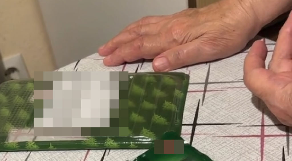 Bakin trik za lakši život: Ako ovako zatvorite pakovanje salama će duže trajati, potrebna je samo jedna sitnica