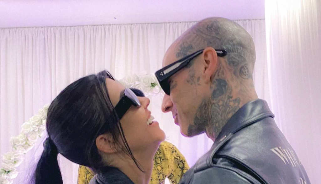 Slavna rijaliti zvezda čeka peto dete? Kortni Kardašijan novom objavom izazvala pravi dar-mar na mrežama