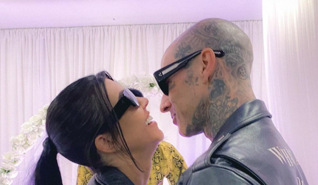 Slavna rijaliti zvezda čeka peto dete? Kortni Kardašijan novom objavom izazvala pravi dar-mar na mrežama