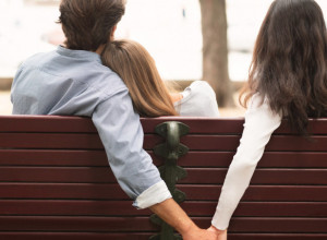 Privatni detektiv otkrio 4 jasna signala da vas muž vara: Ukoliko radi ove stvari, recite "zbogom" vašem braku