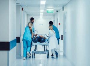 Potresna priča jednog studenta: Nakon što je pojeo ostatke večere, ostao bez nogu, a bubrezi mu otkazali