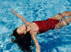 Boja kupaćeg kostima može vam sačuvati zdravlje: Nijansa je od presudnog značaja, a stručnjaci otkrivaju i kako