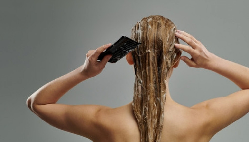 Ne bacajte novac, samo uništavate kosu: Frizer upozorio koje preparate pod hitno treba da prestanemo da kupujemo