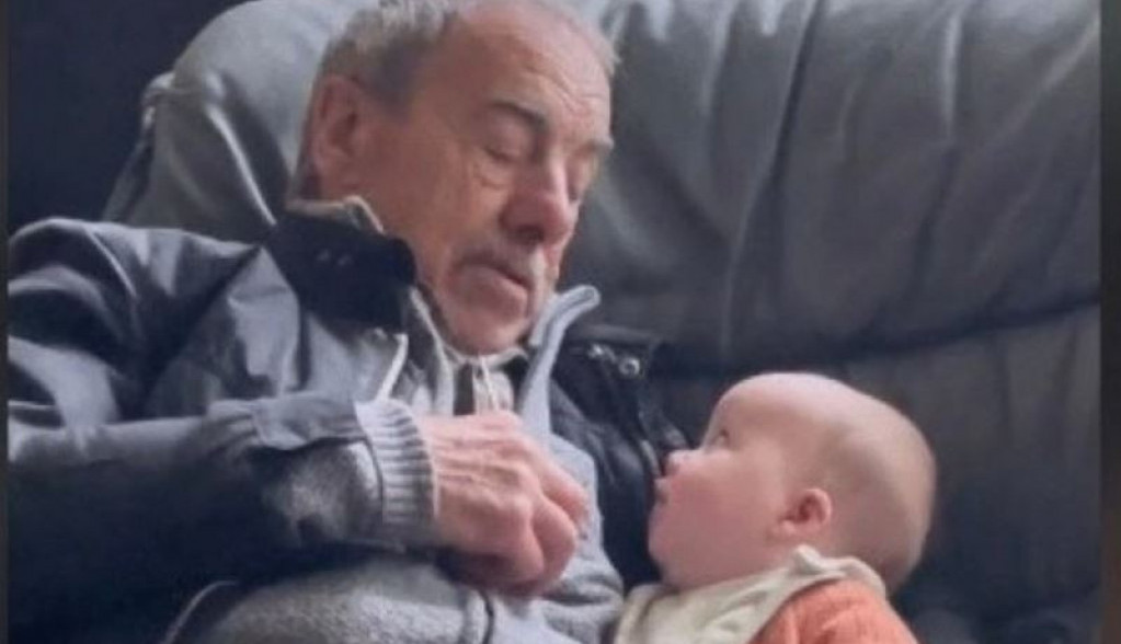 Ostavila sam bebu od 4 meseca sa dedom na pola sata: Kada sam se vratila, zanemela sam zbog onoga što sam videla