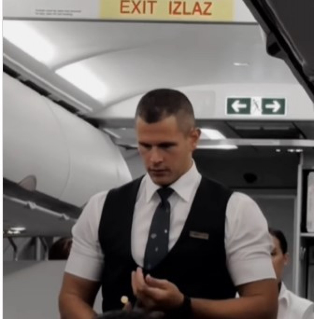 "Letela bih i ja s njim, do neslućenih visina“: Srpski stjuarti zaludeli žene širom sveta, dele njihove fotke na internetu
