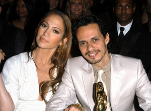 Ona prolazi kroz ljubavni brodolom, a on na sedmom nebu: Bivši muž Džej Lo "cveta" pored 30 godina mlađe