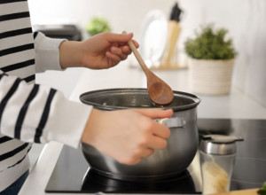 Kako se pravi zaprška: Tajna je u jednom sastojku, a ne sprema se isto za sva jela