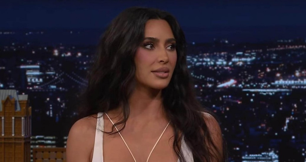 Kim Kardašijan iskopirala ćerku: Nema više zategnutih haljina sa dekolteom, rijaliti zvezda neprepoznatljiva