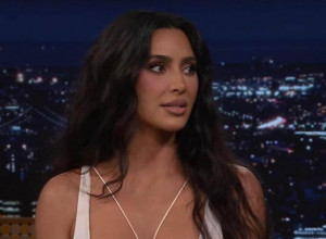 Kim Kardašijan iskopirala ćerku: Nema više zategnutih haljina sa dekolteom, rijaliti zvezda neprepoznatljiva