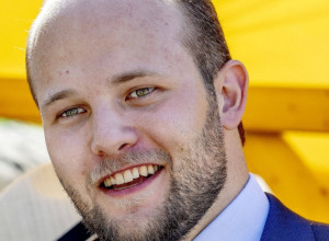 Može da kupi Harija i Vilijama, oni su za njega sića? Znate li ko je najbogatiji princ u Evropi?