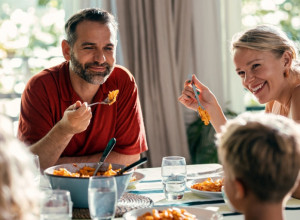 Zapušavaju krvne sudove: Ove 2 namirnice su opasne za jetru i srce, a jedemo ih svaki dan!