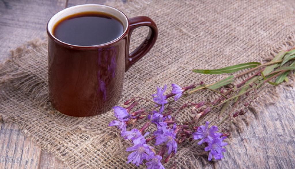 Odlična zamena za kafu: Ovaj napitak čisti organizam i sprečava gorušicu