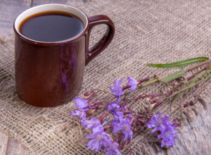 Odlična zamena za kafu: Ovaj napitak čisti organizam i sprečava gorušicu