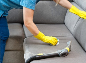 Fleke od čokolade na nameštaju više neće biti noćna mora: Evo kako da efikasno uklonite neželjene tragove