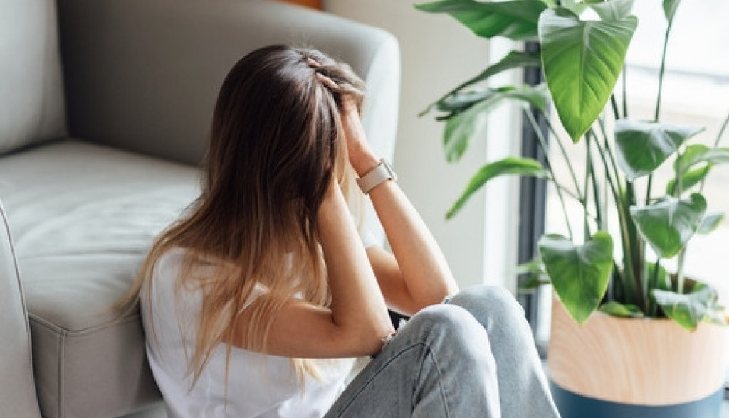 Uradila tetovažu, a sad lije krokodilske suze: "Da li je moguće da imam to napisano na telu?!"