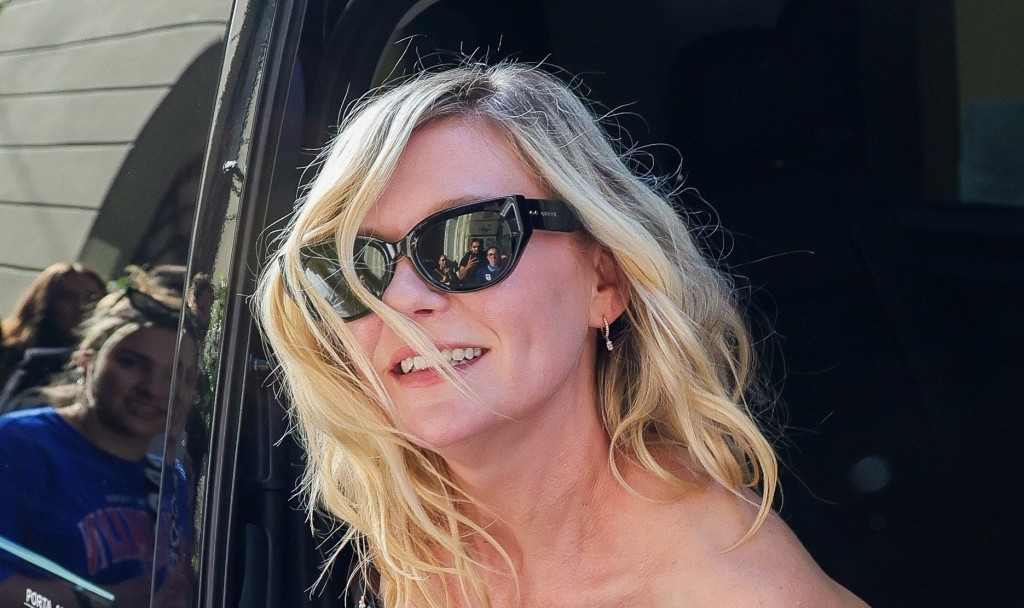 Brat Kirstin Danst je opasan frajer: Ne voli kamere, ali je ipak pozirao sa sestrom, internet gori zbog ovih slika!