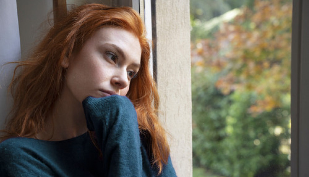 Sve je tamnije i tužnije, a vi nemate volje ni za čim: Evo šta je to jesenska depresija, a karakterišu je ovi simptomi