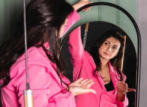 Ne, niste ludi ako razgovarate sami sa sobom: Naučnici objasnili zašto to može biti korisno, pa čak i poželjno